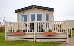 Luxury Lancaster Lodge - The Best Hot Tub Getaway!