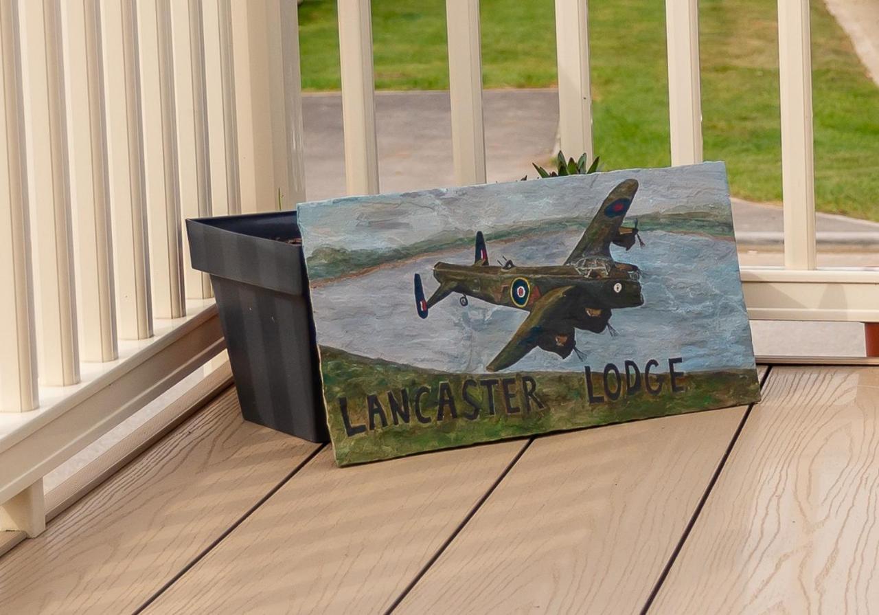 Luxury Lancaster Lodge - The Best Hot Tub Getaway! Tattershall Exterior photo