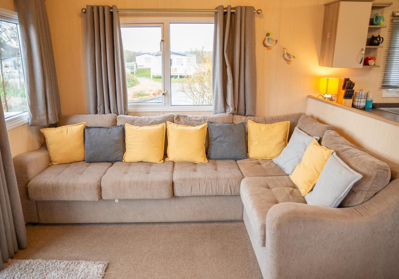 Luxury Lancaster Lodge - The Best Hot Tub Getaway! Tattershall Exterior photo